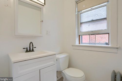 1726 Herr St, Harrisburg PA  17103-1538 exterior