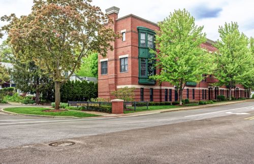 82 Smith St, Palatine, IL 60067-5010