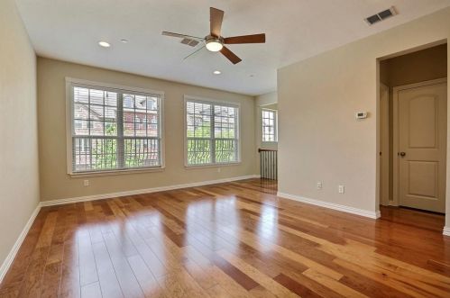 7814 Liverpool Ln, Irving TX 75063-3506 exterior