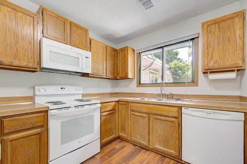 1579 Helmo Ave, Saint Paul MN  55128-5534 exterior