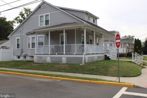 400 3rd Ave, Runnemede, NJ 08078-1623