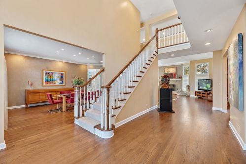 2535 Royal Troon Ct, Bannockburn, IL 60015-3837