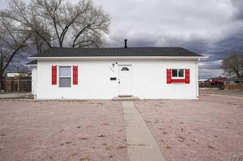 2801 West St, Pueblo, CO 81003-1655