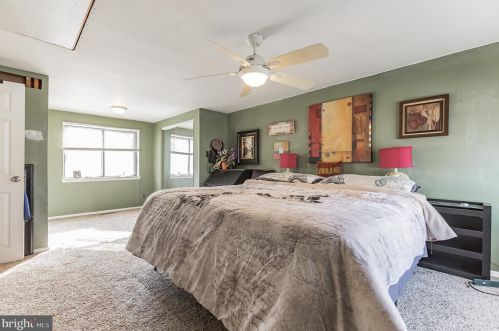 216 Nassau Dr, Tavistock NJ 08033-3976 exterior