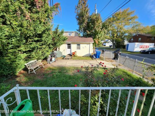 23 Alberta Ave, Middletown, NJ 07748-5800