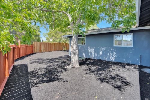 1111 Aspen Dr, Concord CA  94520-4001 exterior
