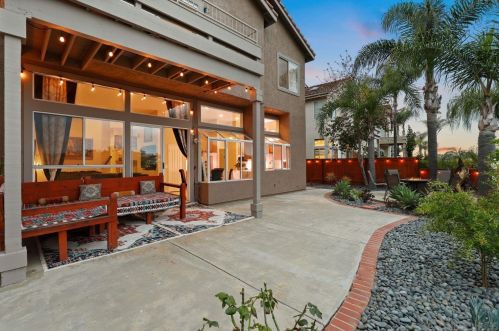 9422 Chabola Rd, San Diego, CA 92129-4916