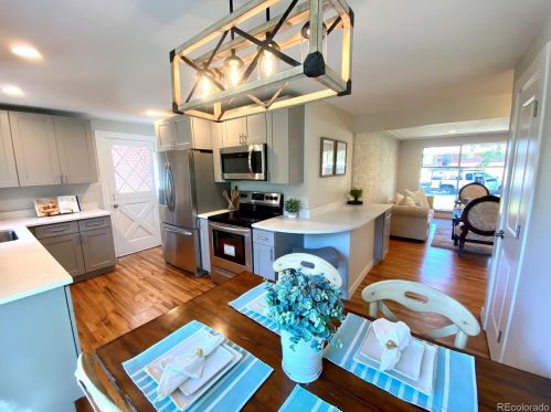 6242 61st Pl, Arvada CO  80003-5004 exterior