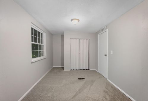 1590 Fawnvista Ln, Cincinnati OH 45246-2039 exterior