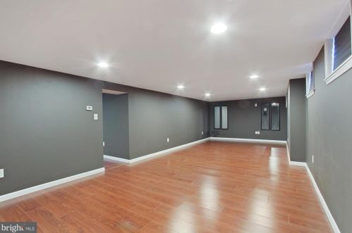 41 Roosevelt Blvd, Lancaster PA  17601-4039 exterior