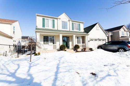 1685 Charlotte Cir, Naperville, IL 60564-8202