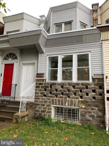 5257 5th St, Philadelphia, PA 19120-3334