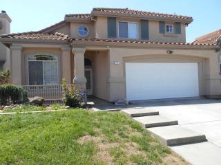 238 Clinton Ct, Salinas, CA 93906-5137