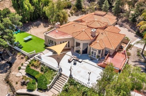 38388 Rock Creek Cir, Temecula, CA 92592-8356