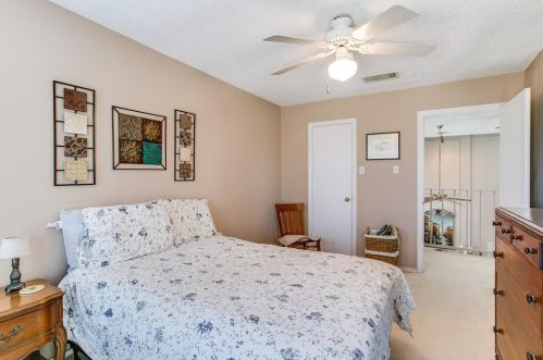 1446 Homestead Ln, Carrollton TX 75007-2991 exterior