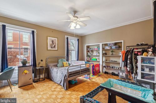 627 16th St, Philadelphia PA  19130-3415 exterior