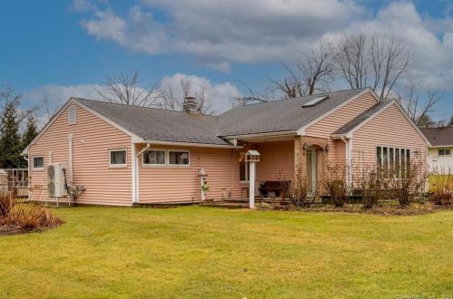 82 Prospect Hill Dr, East Windsor, CT 06088-9611