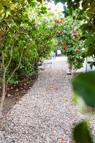 924 Walnut Ave, Carpinteria, CA 93013-2029