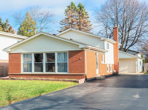 1341 Evergreen Ave, Arlington Hts, IL 60005-3616