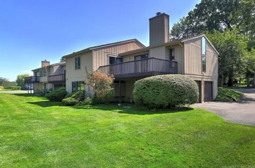 33 Pilgrim Hbr, Wallingford, CT 06492-5440