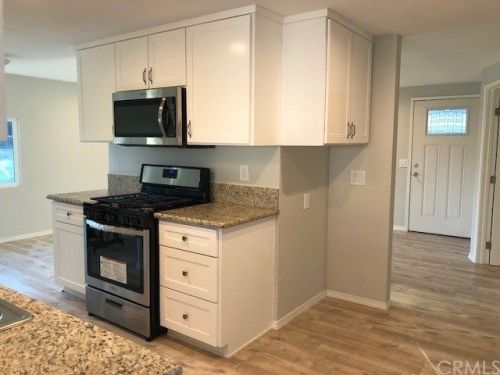 17182 Alameda Dr, Perris, CA 92570-9553