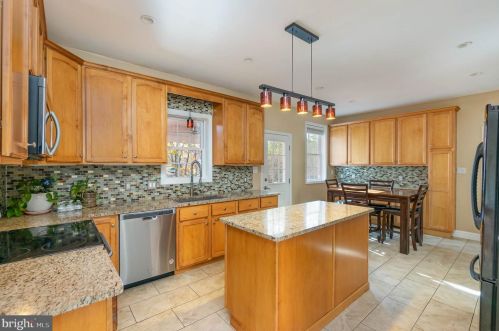 355 Mount Royal Ave, Aberdeen MD  21001-1946 exterior