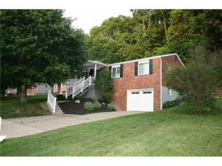 240 Naugatuck Dr, Greensburg, PA 15601-6009