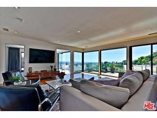 1653 Sunset Plaza Dr, Los Angeles CA  90069-1347 exterior