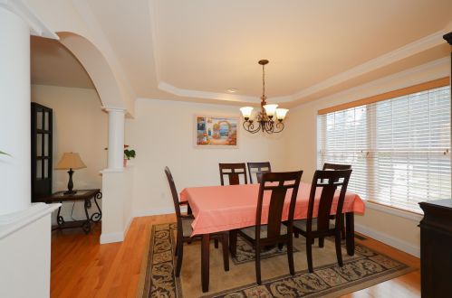 11 Tanager Way, Londonderry, NH 03053-2595