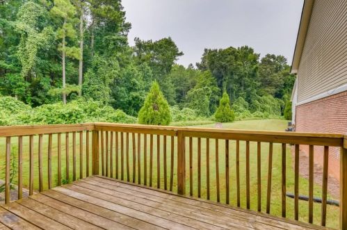 3613 Ginnis Cir, Atlanta GA  30331-8596 exterior
