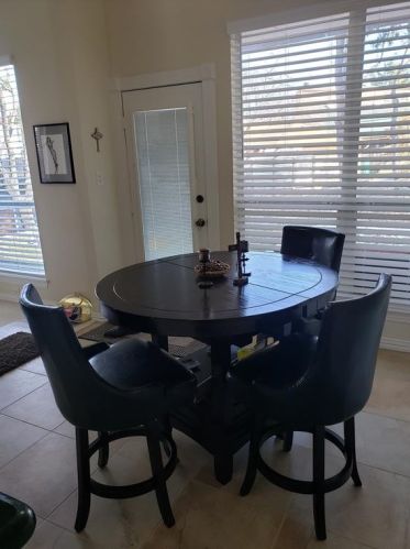 806 Sleepy Holw Dr, Cedar Hill TX 75104-1755 exterior