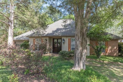 108 Winterset Dr, Starkville, MS 39759-4157