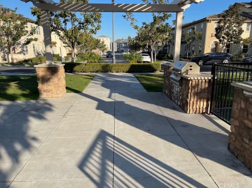 2660 Madison Cir, Anaheim CA  92801-4954 exterior