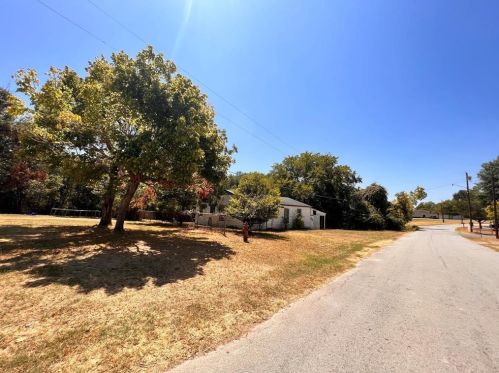 508 Merrill St, Flo, TX 75831-7579