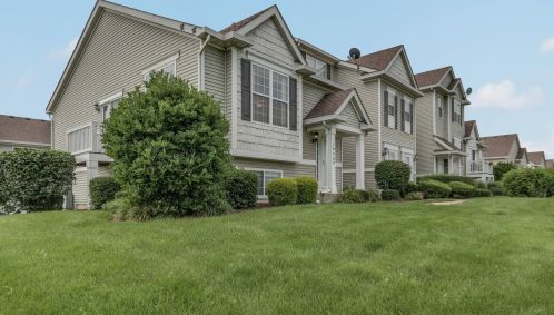 1640 Fieldstone Dr, Joliet, IL 60404-8105