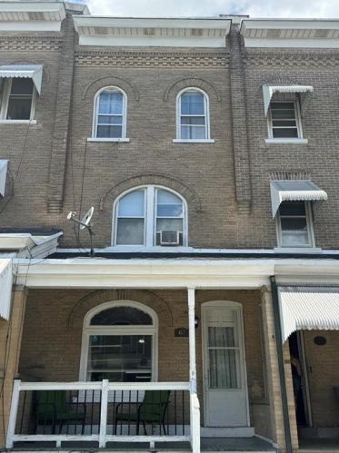 457 Washington St, Allentown PA  18102-1743 exterior