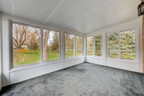 2841 Burnside Ave, Saint Paul MN  55121-1306 exterior