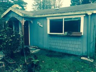 1764 36th St, Florence OR  97439-8923 exterior