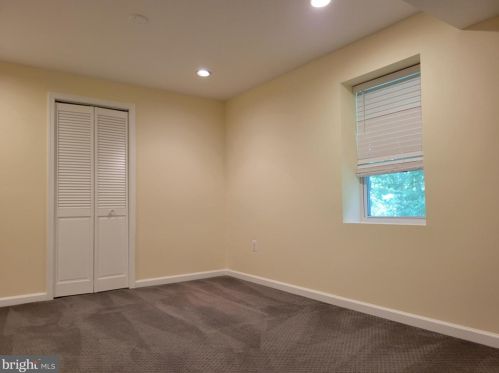 2707 Deer Ridge Dr, Silver Spring MD 20904-7140 exterior