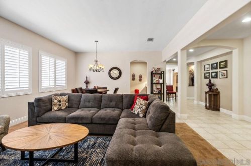 1464 Stanislaus Dr, Chula Vista CA  91913-1478 exterior