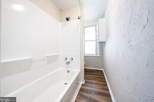 1722 King St, York PA  17404-5619 exterior