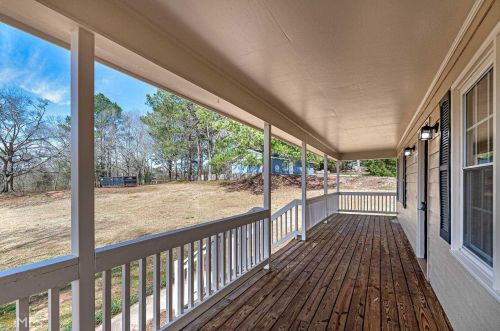 1101 Rocky Creek Rd, Locust Grove, GA 30248-2024
