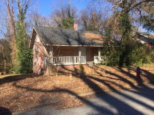 338 Ridgewood Ave, Spartanburg, SC 29306-3543