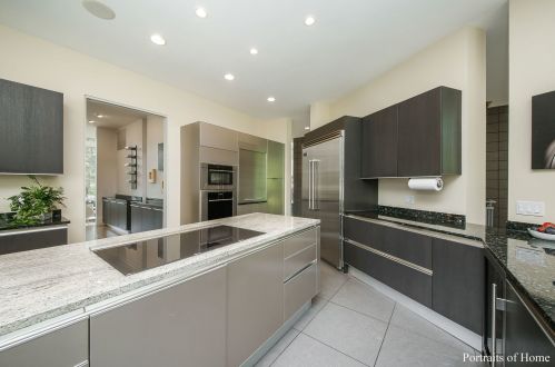 11300 79th St, Willowbrook IL  60527-5107 exterior