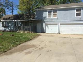 1619 Lawrence Ave, Leavenworth, KS 66048-3189