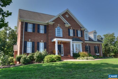 4510 Grand View Dr, Charlottesville, VA 22901-6383