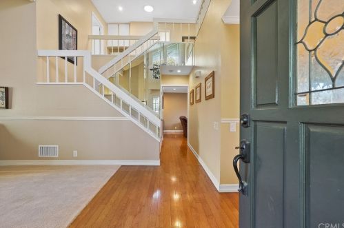 4 Campanero, Irvine CA  92620-1821 exterior