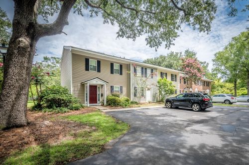 407 Carriage Ln, Mount Pleasant, SC 29464-3002