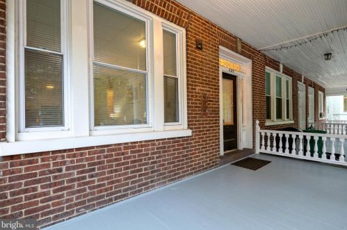 445 Duke St, Lancaster PA  17602-4205 exterior