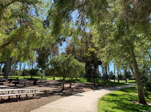 15 Sunrise, Irvine CA  92603-3719 exterior